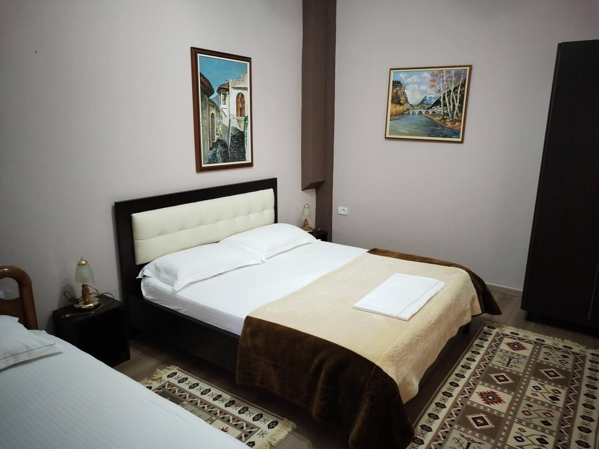 Vila Lili Guest House - Berat Exterior photo