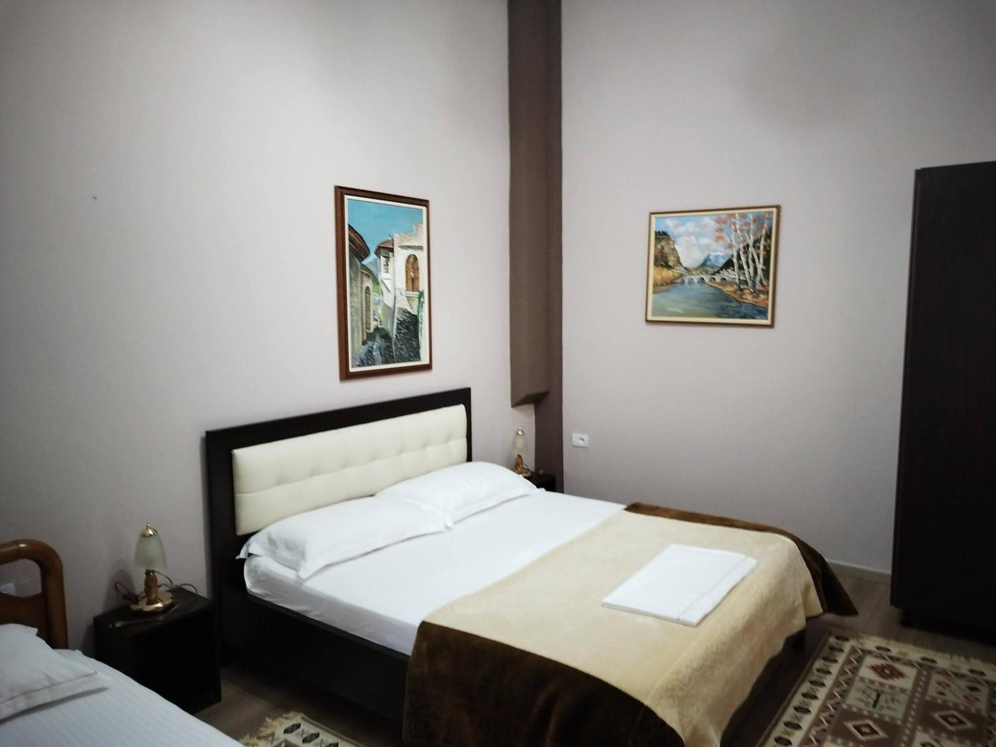 Vila Lili Guest House - Berat Exterior photo