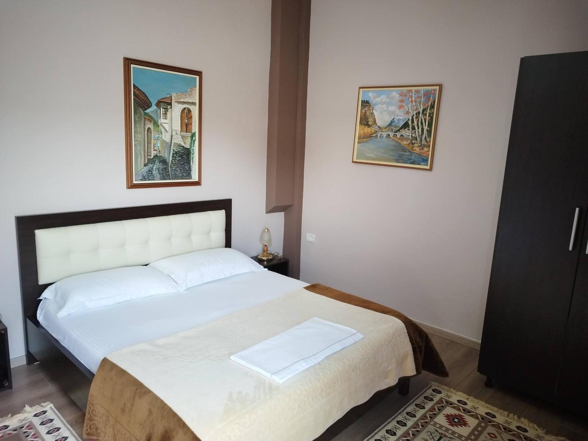 Vila Lili Guest House - Berat Exterior photo