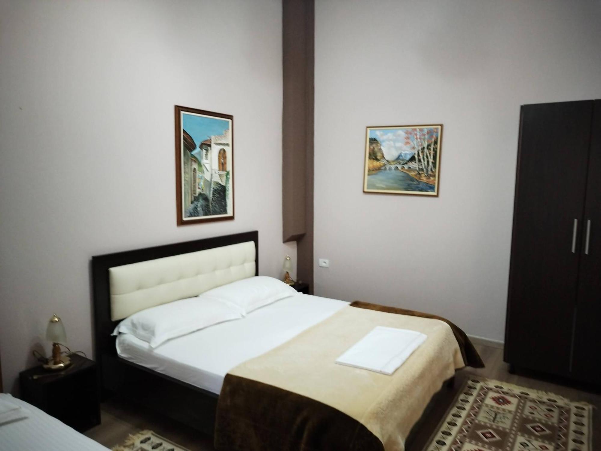 Vila Lili Guest House - Berat Exterior photo
