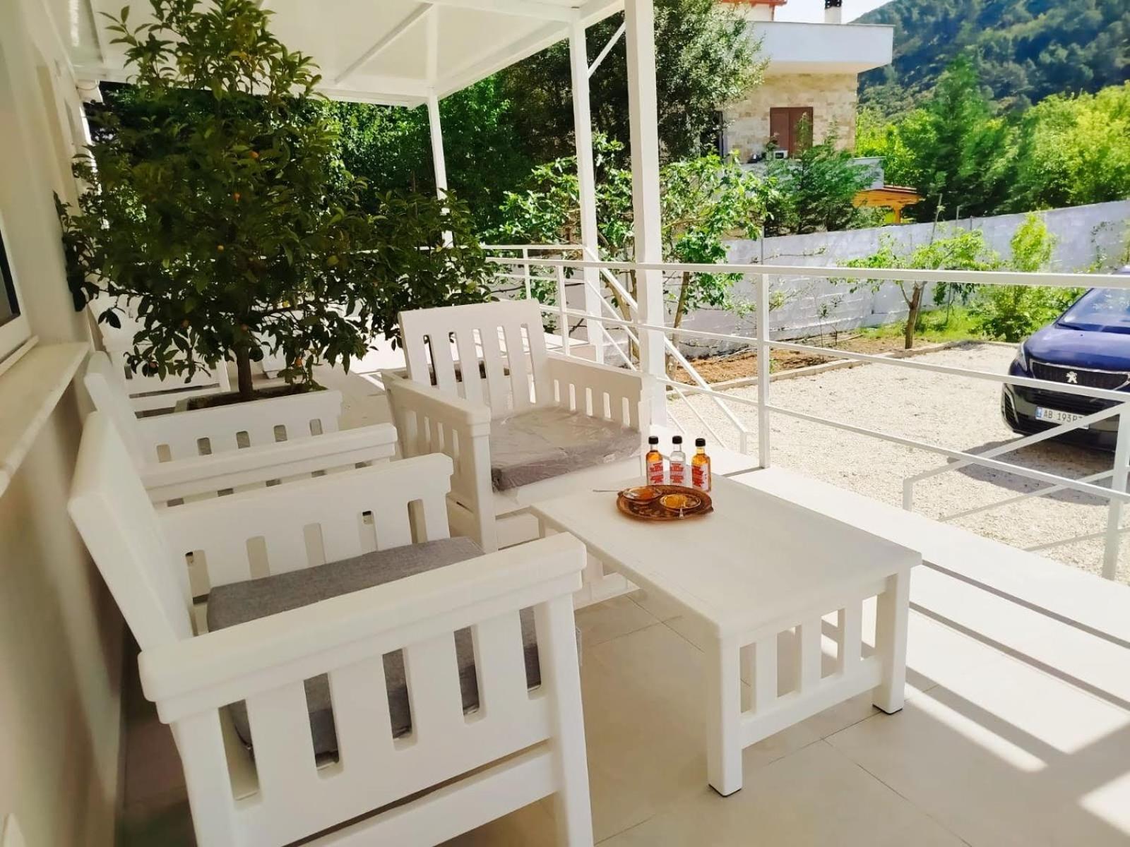 Vila Lili Guest House - Berat Exterior photo