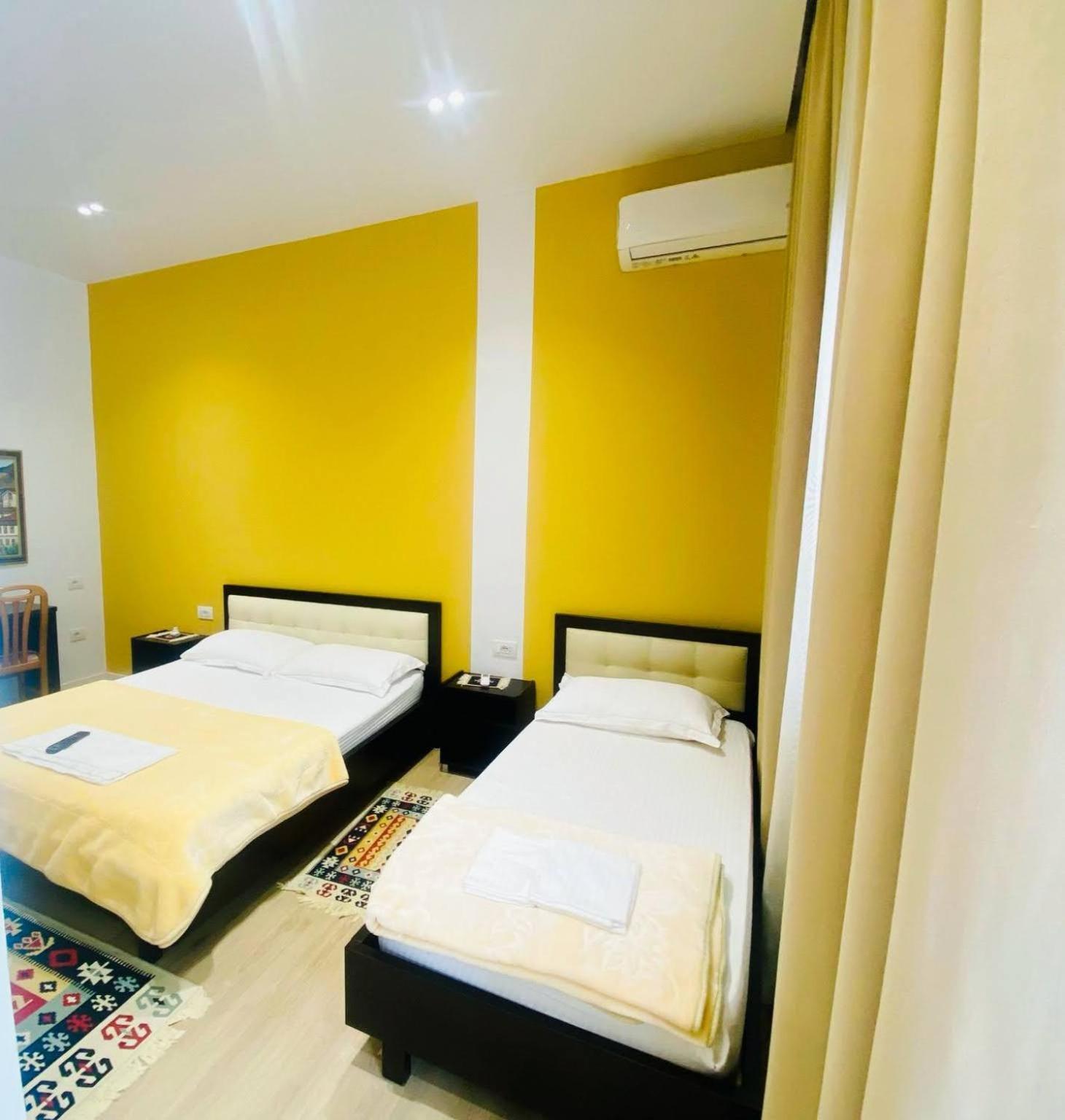Vila Lili Guest House - Berat Exterior photo