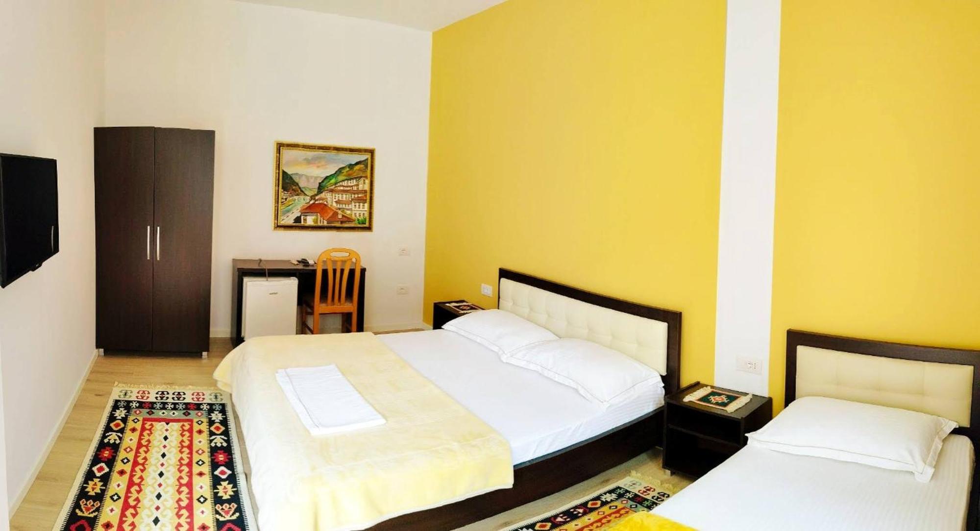 Vila Lili Guest House - Berat Exterior photo